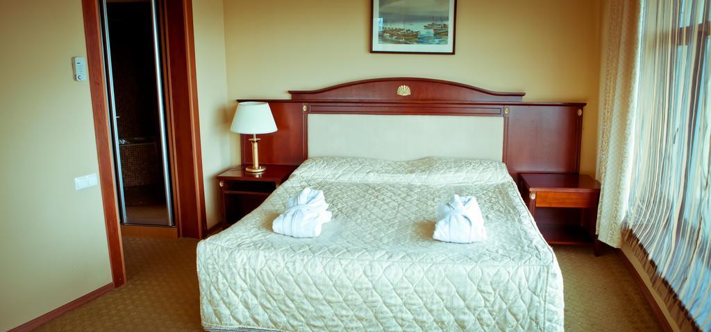 Astana Park Hotel Oda fotoğraf
